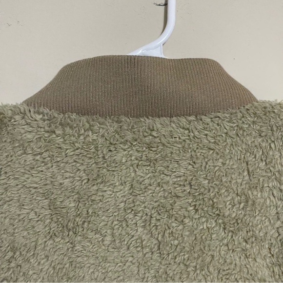 Patagonia Worn Wear
Women's Los Gatos Bomber Jacket size S - Picture 4 of 11